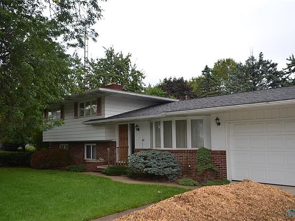 4th image of 26524 Fort Meigs Ct