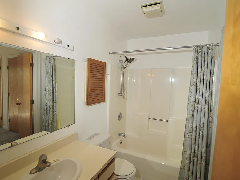 14 Stonehedge Dr — Photo 10