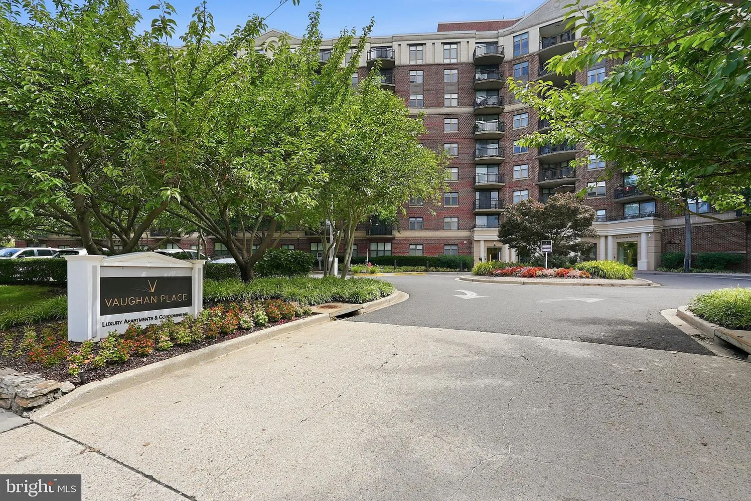 1 bed, 700 sqft, $2,200 — Photo 1