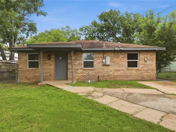 502 W 14th St, Bryan, TX 77803