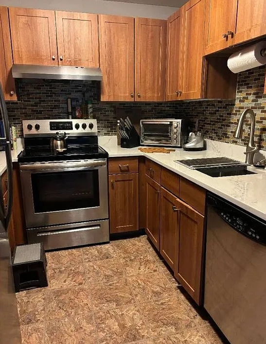 1 bed, 700 sqft, $2,400 — Photo 3