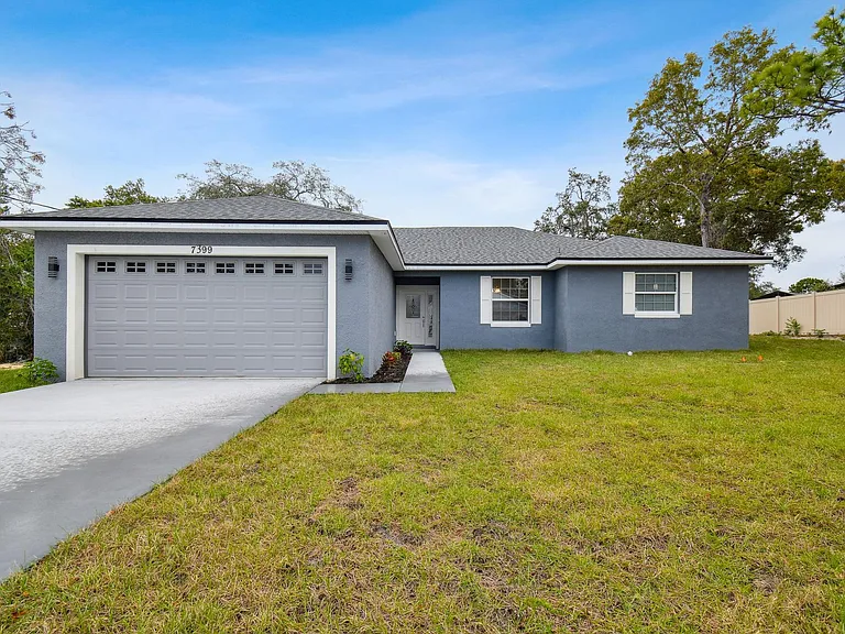 7398 Skylark Dr — Photo 2