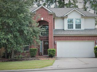 23 W Spindle Tree Cir, The Woodlands, TX 77382