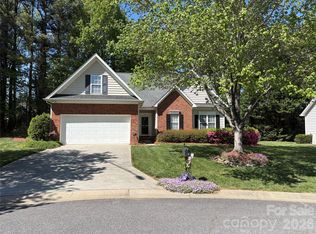 1614 Iverness Ct, Gastonia, NC 28056