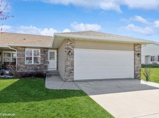 1235 Cardinal Dr, Marion, IA 52302