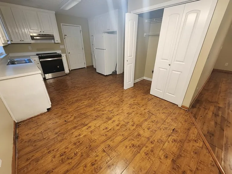 3020 Oak Meadow Dr — Photo 12