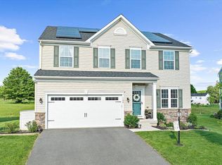 108 Worthington Dr, Gilbertsville, PA 19525