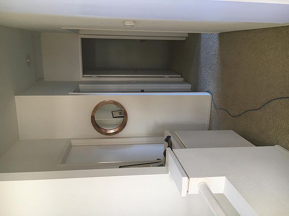 Hallway between bedrooms