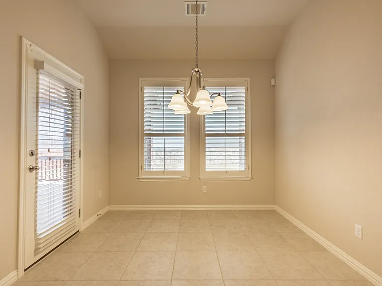165 Lady Bird Ln — Photo 22