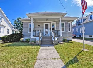 31 Calder St, Pawtucket, RI 02861