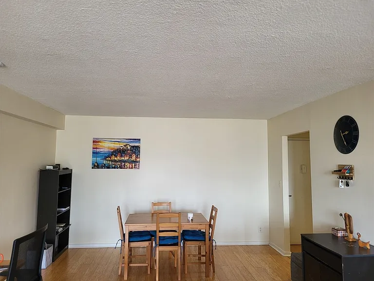 33 Pond Ave #915 — Photo 4