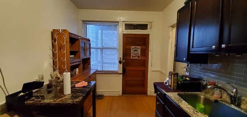 1st image of 4400 N Seeley Ave #2
