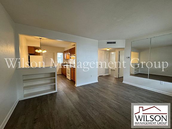 5th image of 210 E Yale St APT A