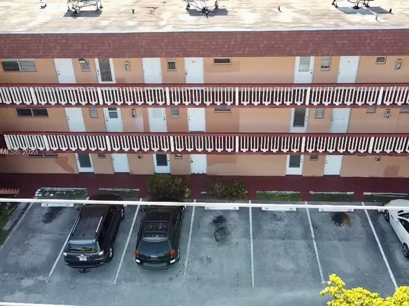 (undisclosed Address), Miami, FL 33179