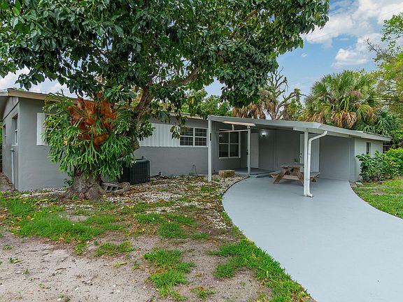 2nd image of 904 SE 16th Street