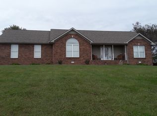 1560 Errel Dowlen Rd, Pleasant View, TN 37146