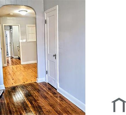 3rd image of 1218 18th Pl NE APT 1