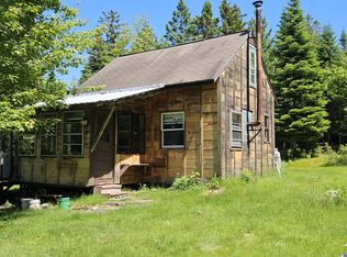 1112 E B Hill Rd, Newry, ME 04261