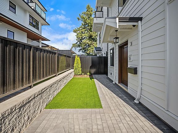 2nd image of 3786 Peter St #3