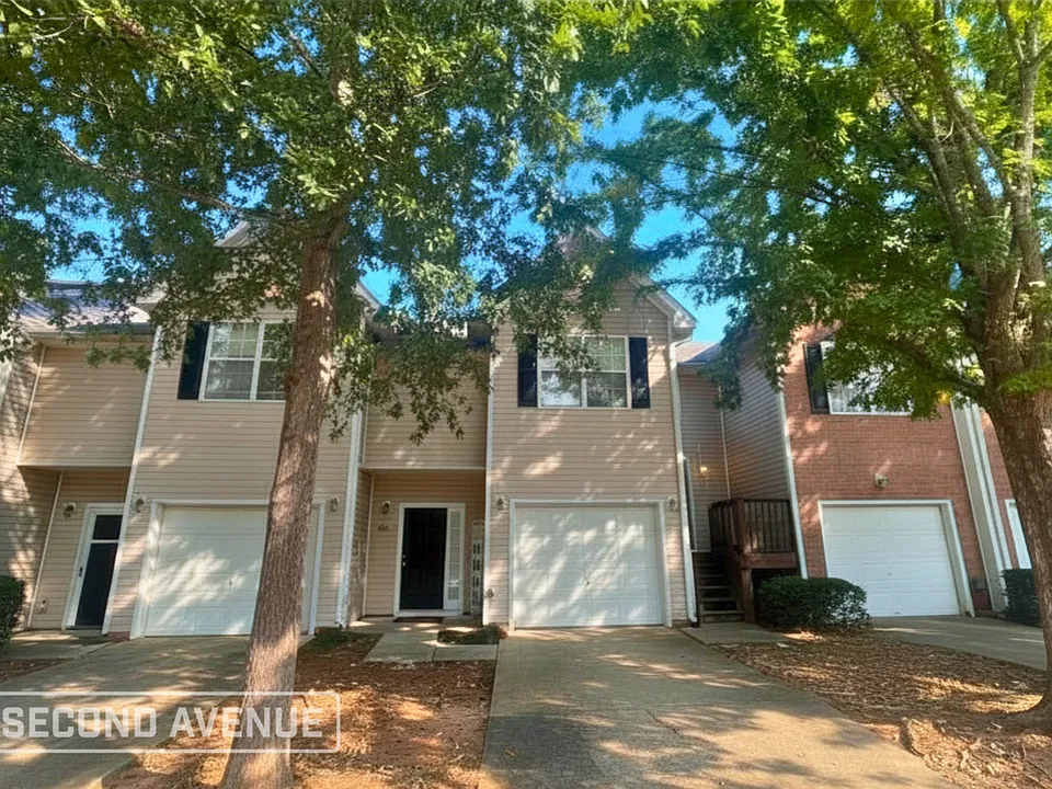 2398 Brianna Dr