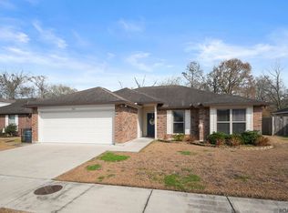1013 Point Andrew Dr, Gonzales, LA 70737