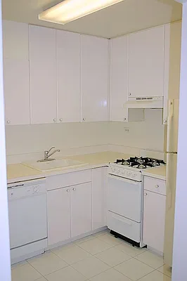 Rented by Carlyle Property Management | media 31