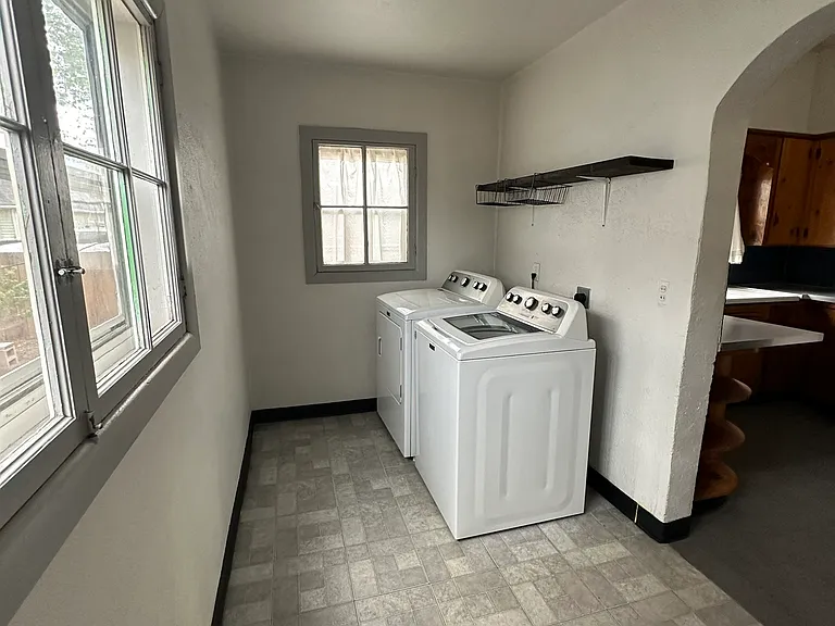 15 E Rio Grande St — Photo 17