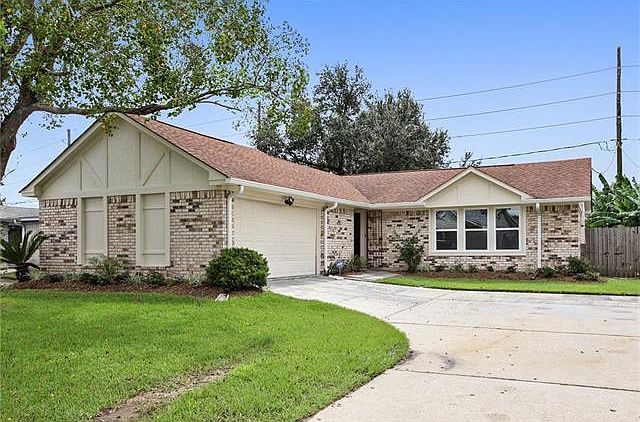 1st image of 2136 Sugarloaf Dr