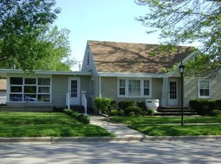 1102 9th Ave, Union Grove, WI 53182