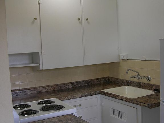 2nd image of 136 S Cambrian Ave #1