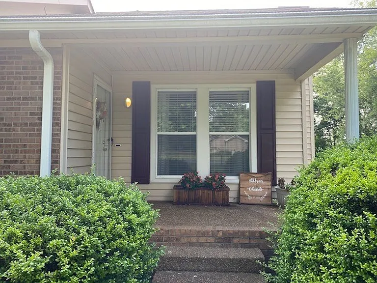 2075 Stonebrook Dr — Photo 12