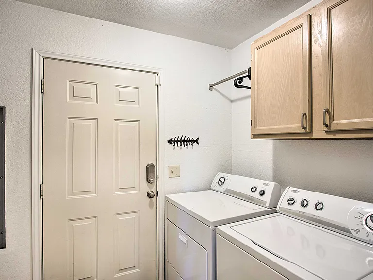 3684 Comanche Dr — Photo 21