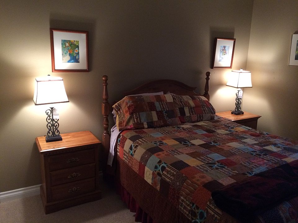 2nd bedroom