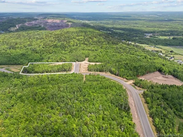 356 Timberline Rd, Moncton, NB E1G 3G8