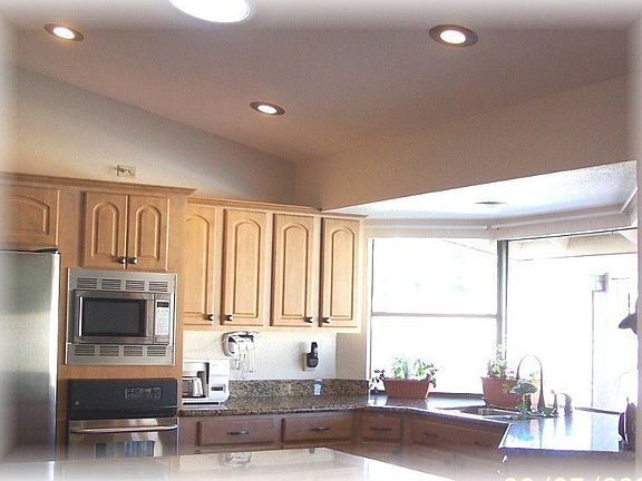 Stainless Appliances, Bay Window