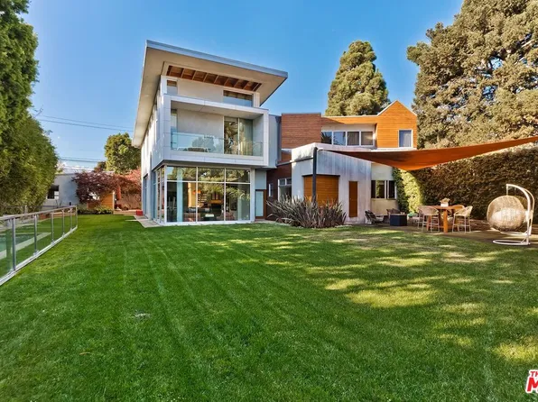 831 Georgina Ave, Santa Monica, CA 90402