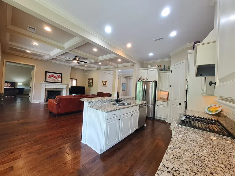 12170 Inglecrest Ln — Photo 12