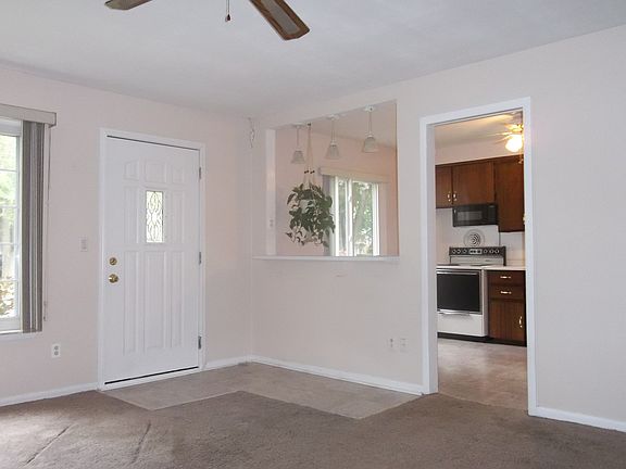 4th image of 3359 Garden Ave