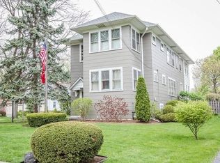 229 E Schiller St FLOOR 2, Elmhurst, IL 60126