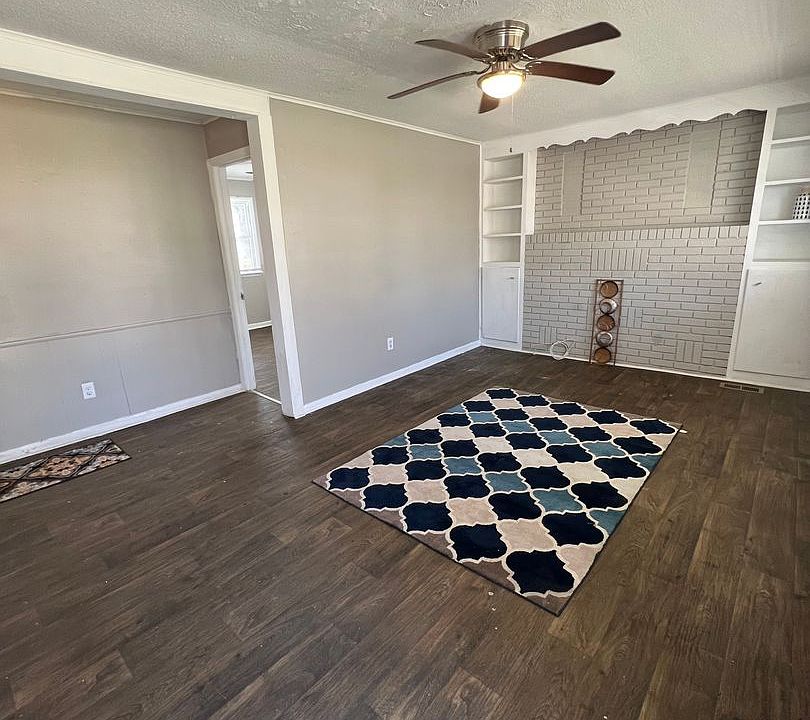 1st image of 2725 Mary Ave