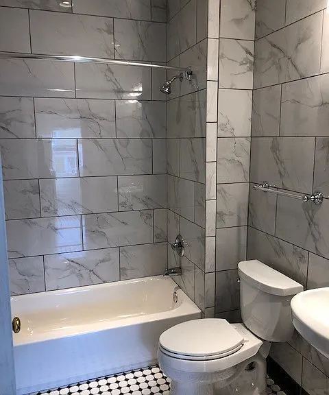 810 NE Couch St — Photo 15