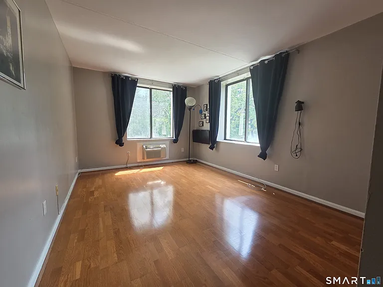 1525 E Putnam Ave #201 — Photo 10