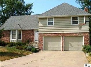 1920 SW Damon Ct, Topeka, KS 66611