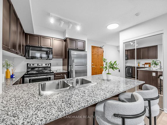 4th image of 1235 Bayly St #807