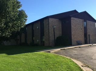 148 Main St APT 6, Highland, WI 53543