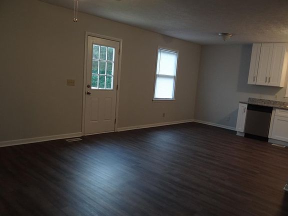 5th image of 114 Hop Anderson Ln