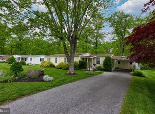 214 Maple Ave, Manheim, PA 17545