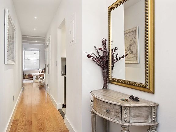3rd image of 99 John St APT 805