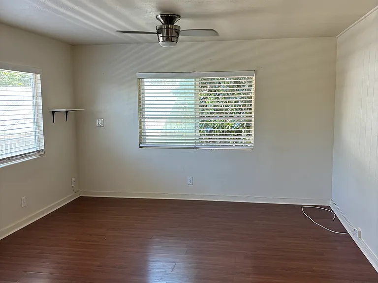 56 Aoiki St — Photo 2