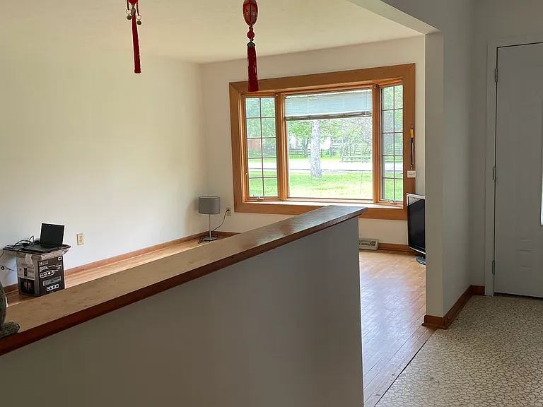 28305 Cannon Rd — Photo 2